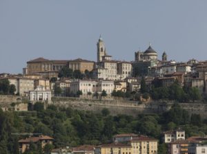 Bergamo Via Locatelli grazioso bilocale di 80 mq